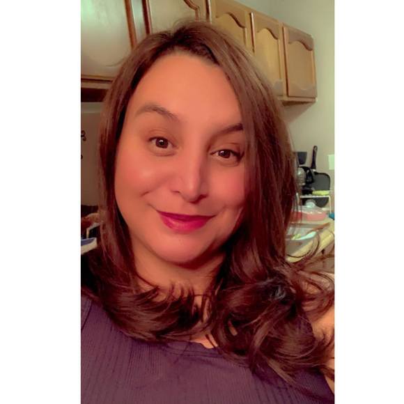 Meet your Posher, Melissa - Picture 1 of 1